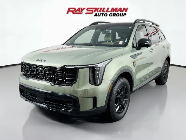 Used 2026 Green Kia X-Pro SX Prestige image 3
