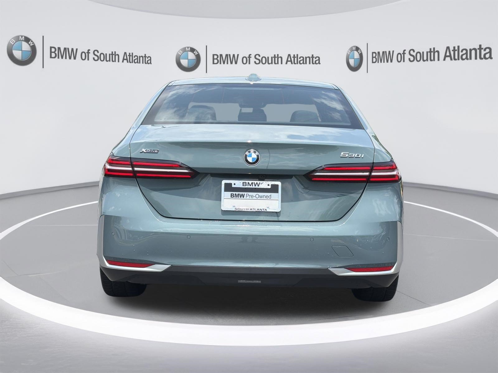 Used 2026 Cape York Green Metallic BMW 530i xDrive image 24
