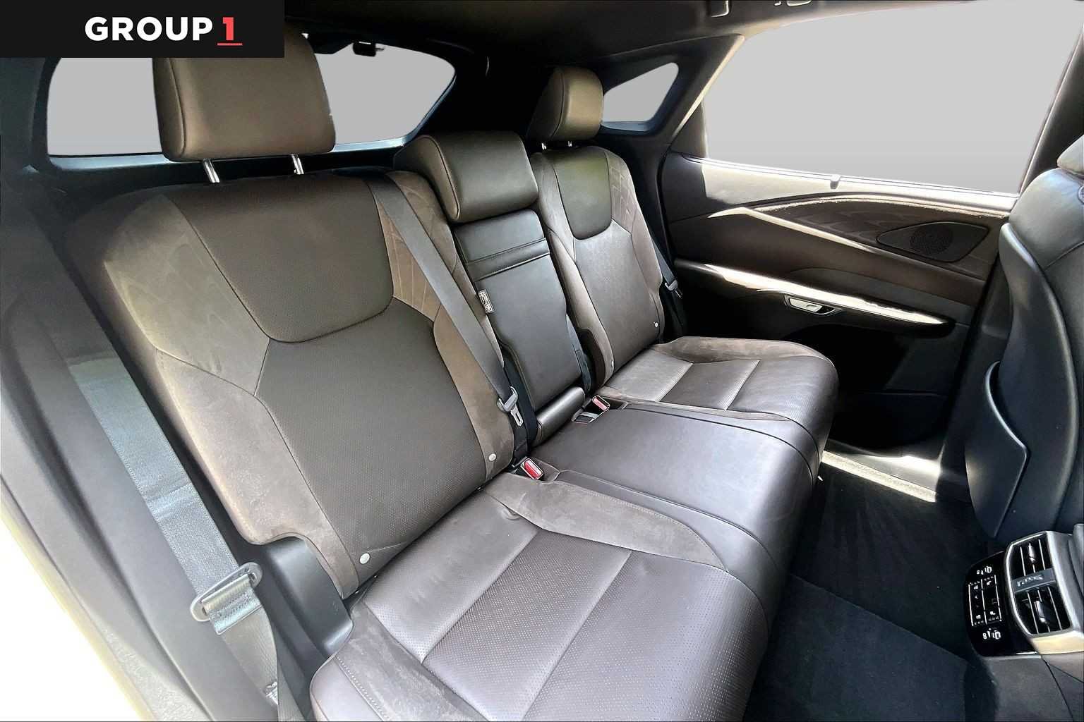 Used 2023 Eminent White Pearl Lexus Luxury image 17