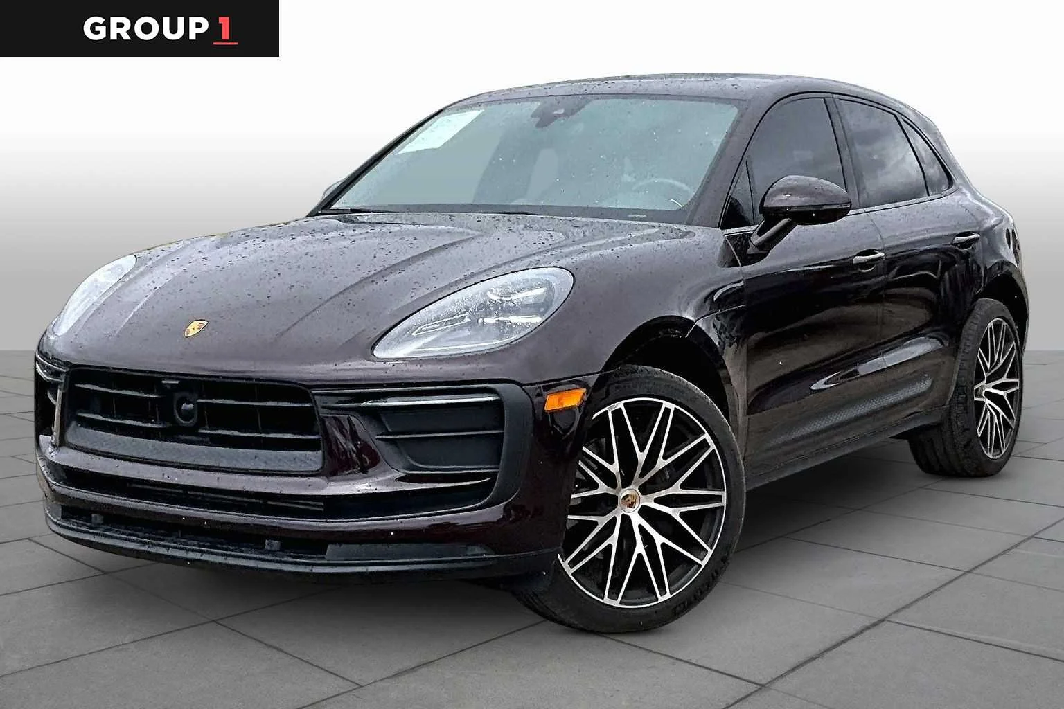 2023 Porsche Macan -'s photo