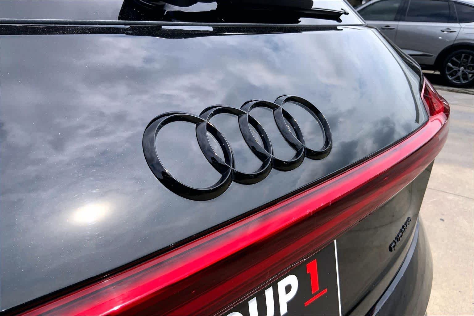 Used 2022 Brilliant Black Audi Premium Plus image 30