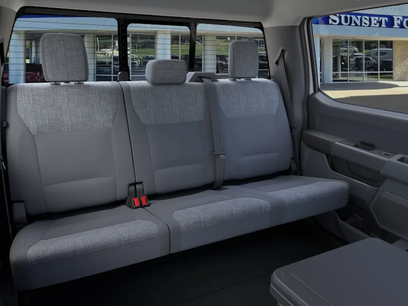 New 2026 Oxford White Ford XLT image 11