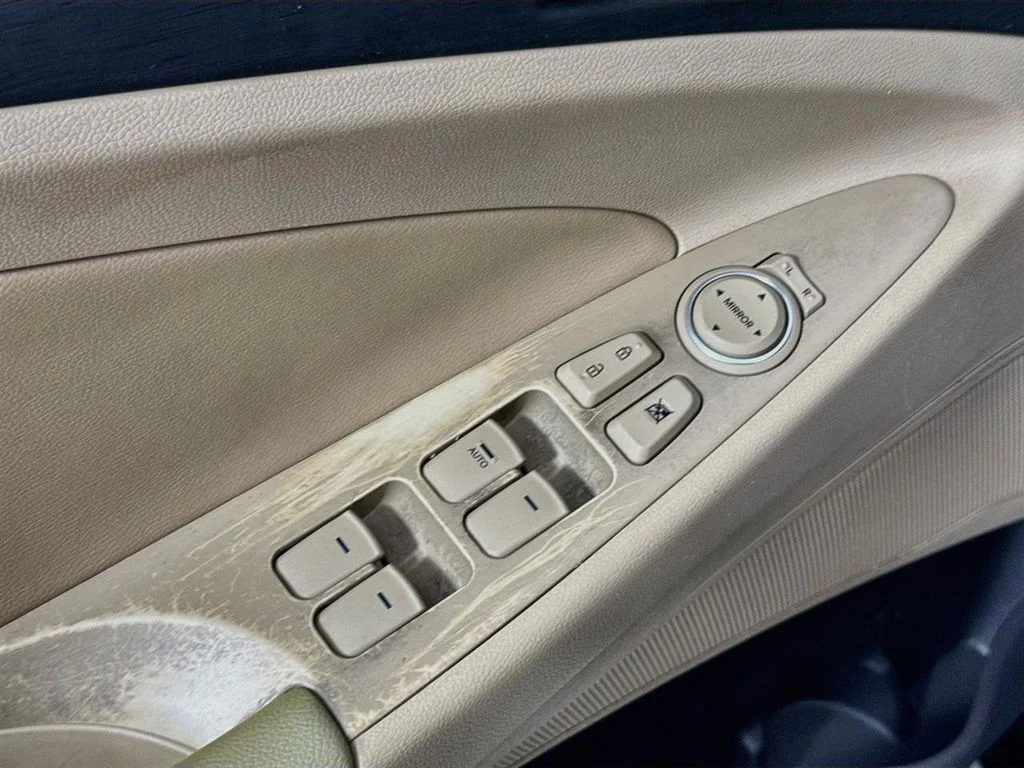Used 2014 Blue Hyundai GLS image 20