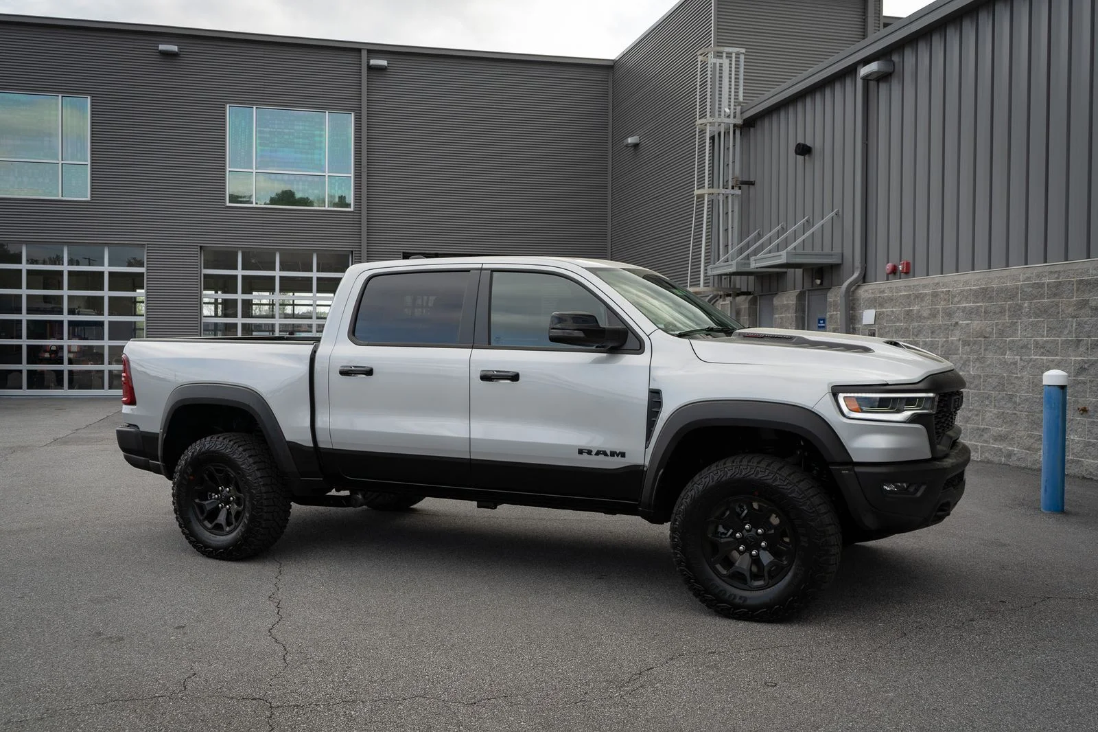 2026 RAM 1500 RHO - Photo 23