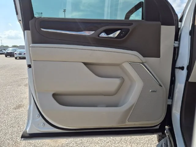 Used 2023 White GMC Denali image 15