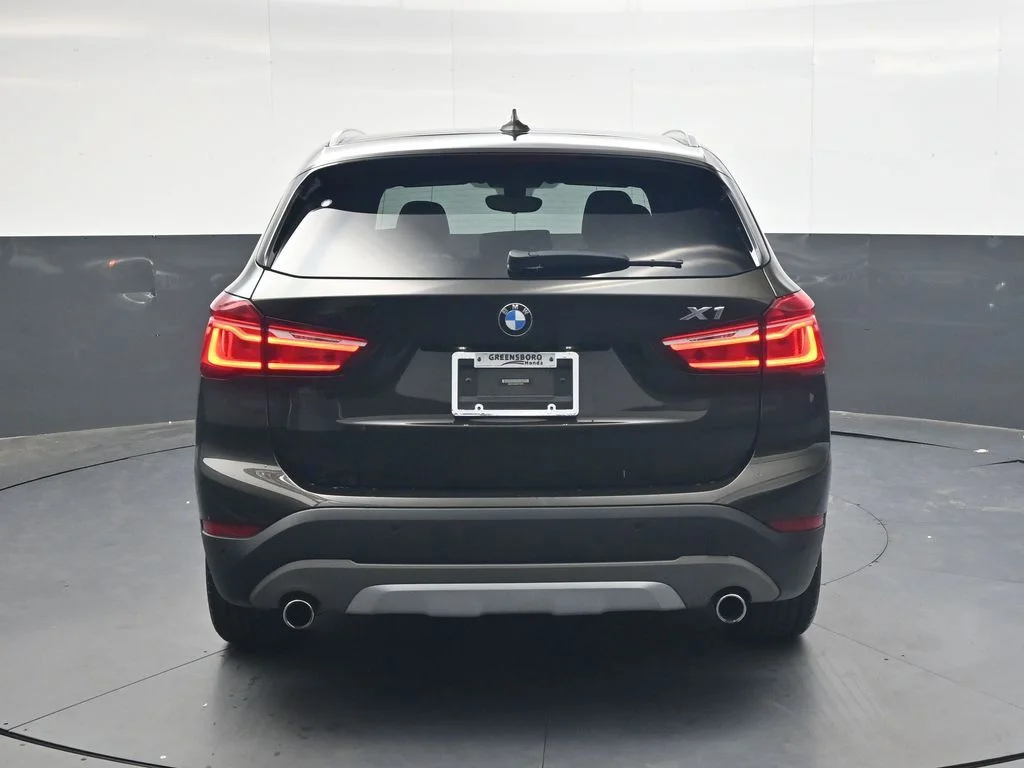 Used 2017 Dark Olive Metallic BMW xDrive28i image 6