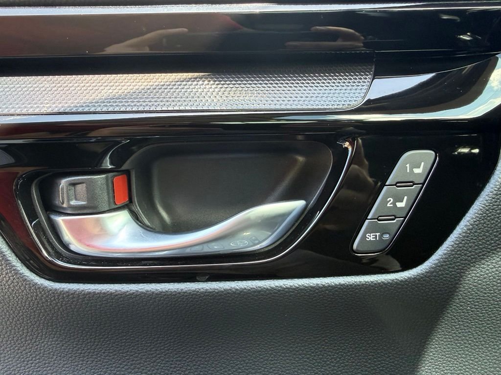 Used 2024 Gray Honda EX-L image 26