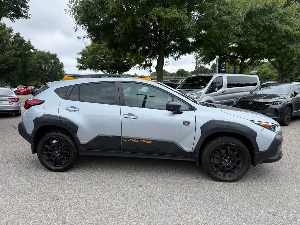 Used 2024 Ice Silver Metallic Subaru Wilderness image 11