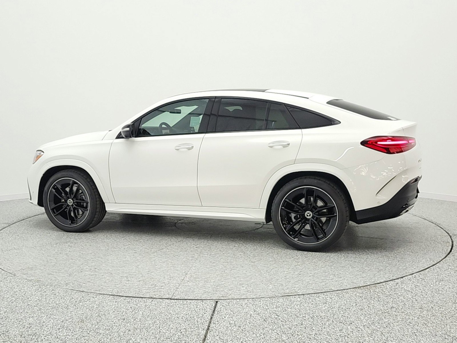 New 2026 Polar White Mercedes-Benz GLE 450 4MATIC® Coupe image 29