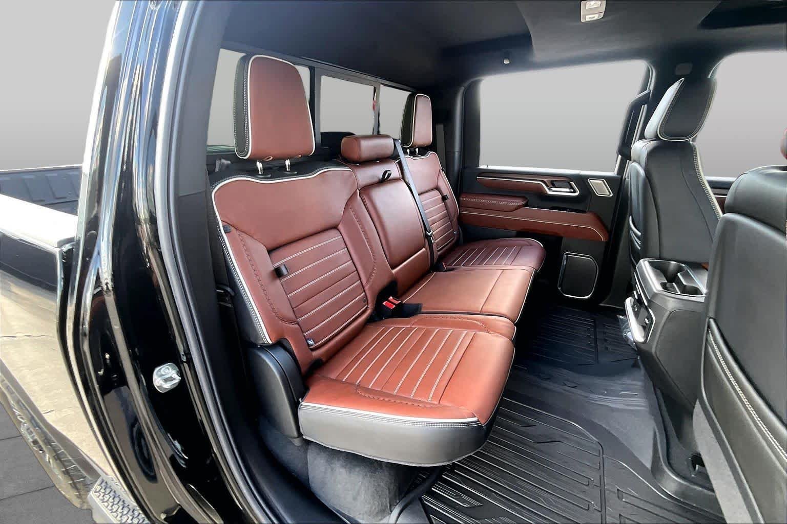 Used 2026 Onyx Black GMC Denali Ultimate image 20