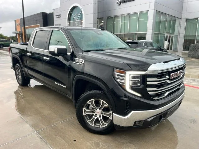 Used 2025 Black GMC SLT image 1