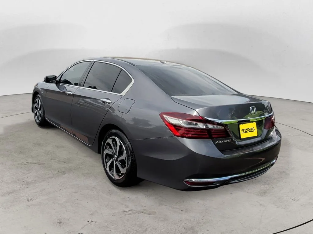 Used 2016 Gray Honda EX image 3