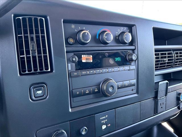 2026 Chevrolet Express Cargo Work Van - Photo 19