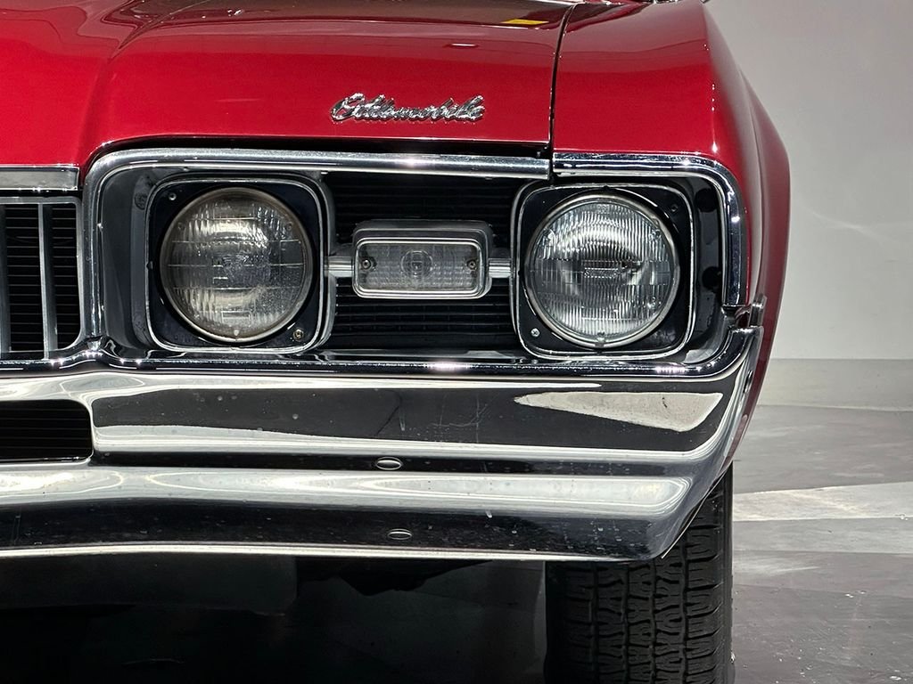 Used 1968 Red Oldsmobile Supreme image 4