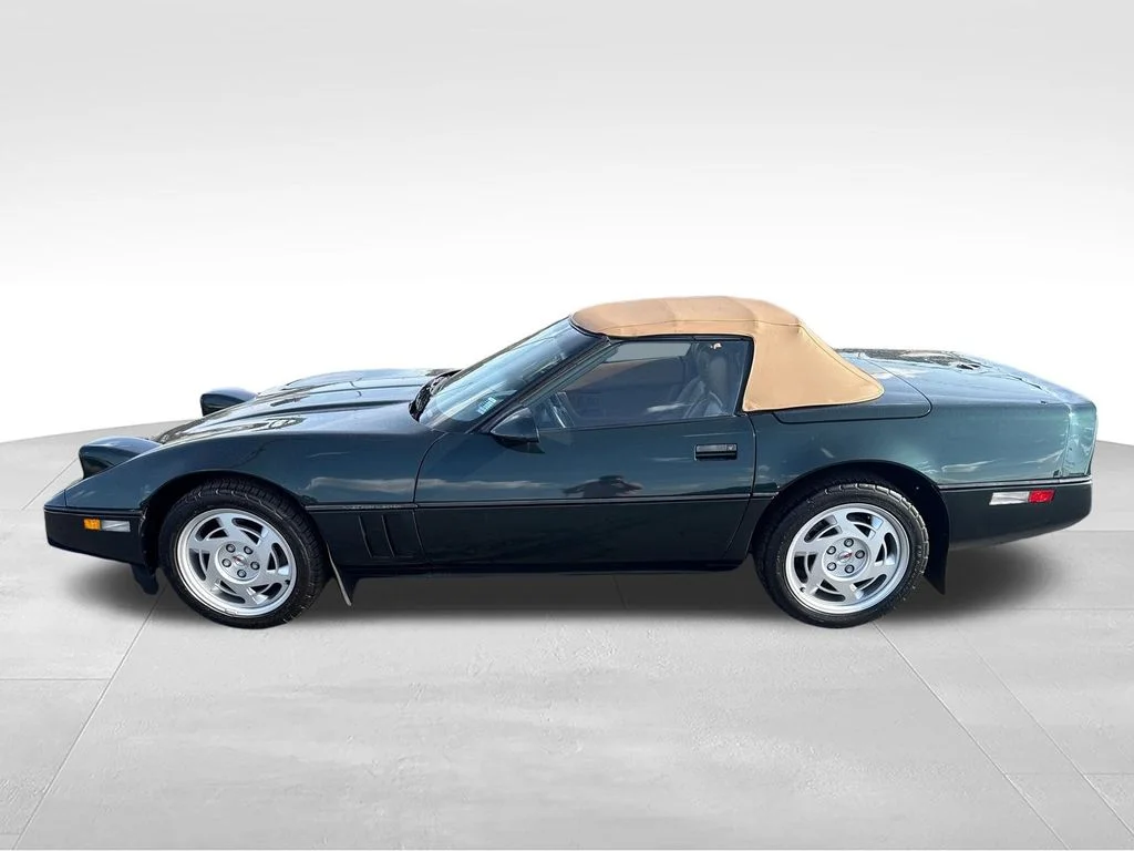 Used 1990 Green Chevrolet Convertible image 6