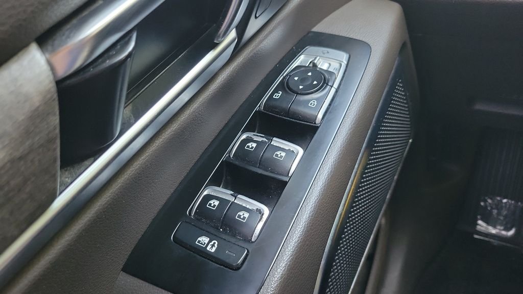 Used 2020 Green Kia SX image 19