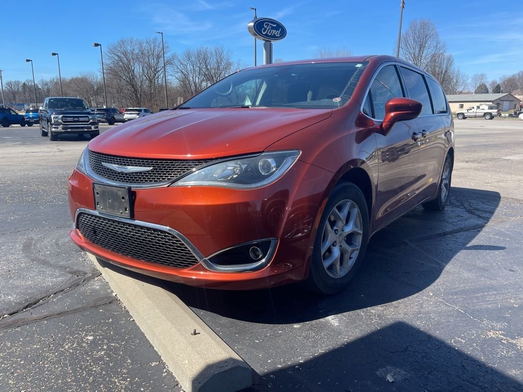 Used 2018 Chrysler Pacifica Touring Plus with VIN 2C4RC1FG8JR158263 for sale in Brazil, IN