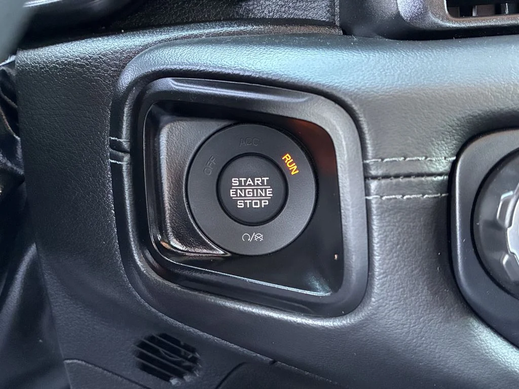 Used 2025 Orange Jeep Rubicon image 28
