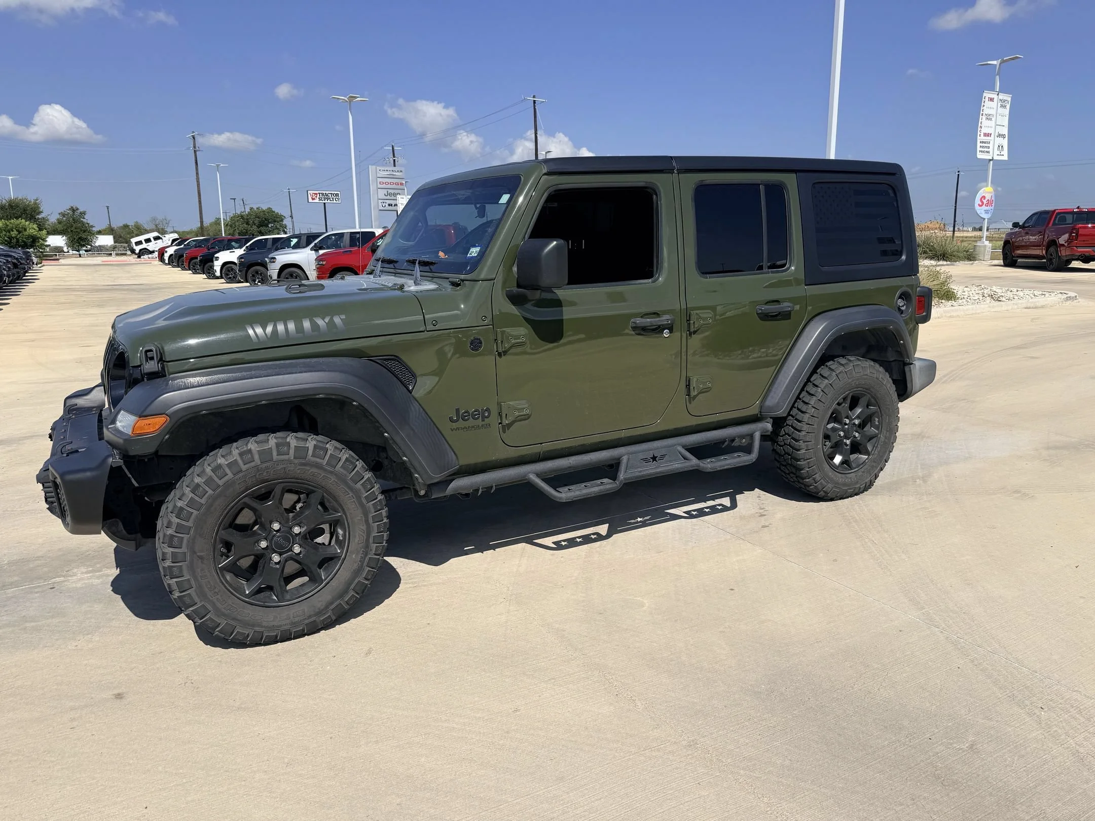 Used 2022 Green Jeep Unlimited Willys image 6
