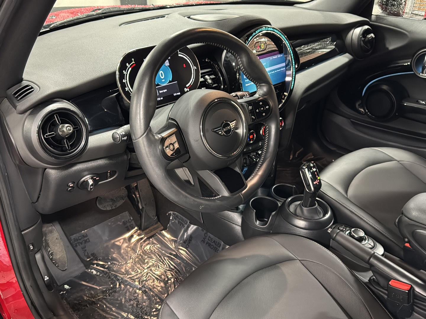Used 2024 Chili Red MINI Cooper image 4