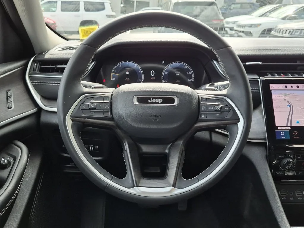 Used 2023 Gray Jeep Limited image 13