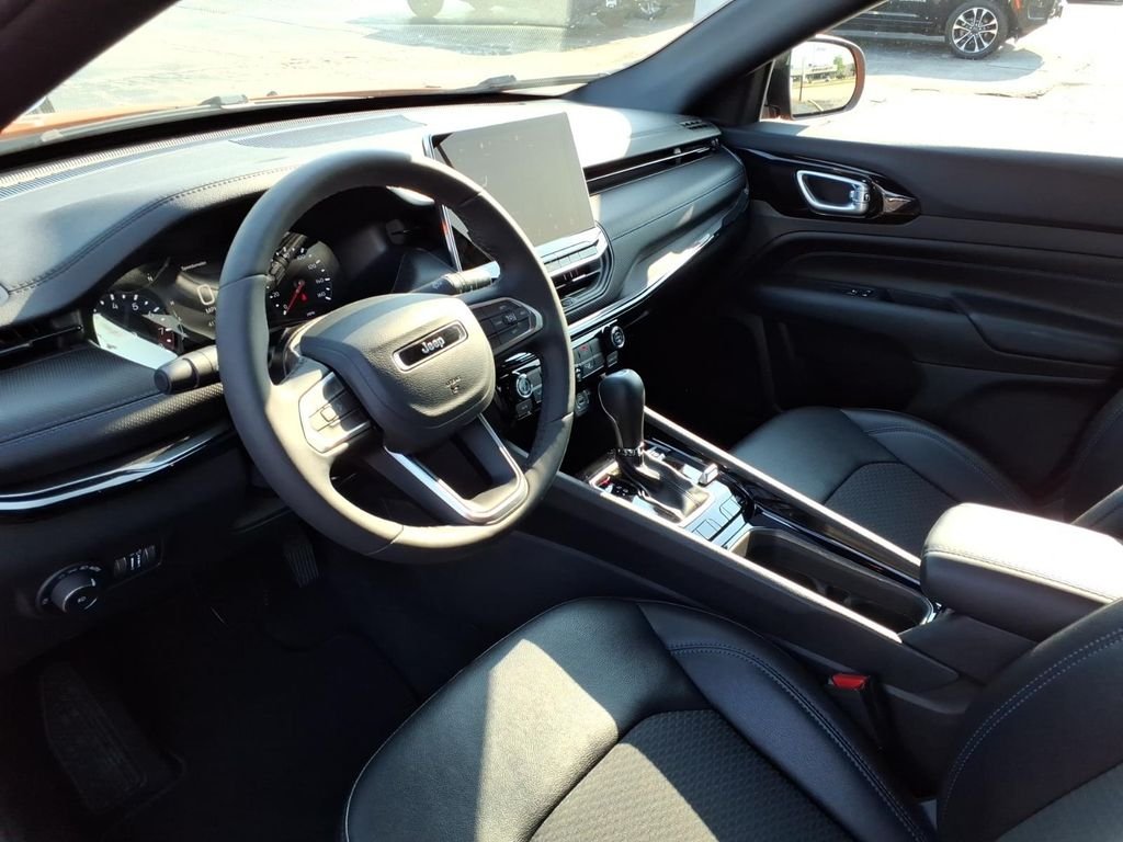New 2026 Joose (DISC) Jeep Latitude image 8