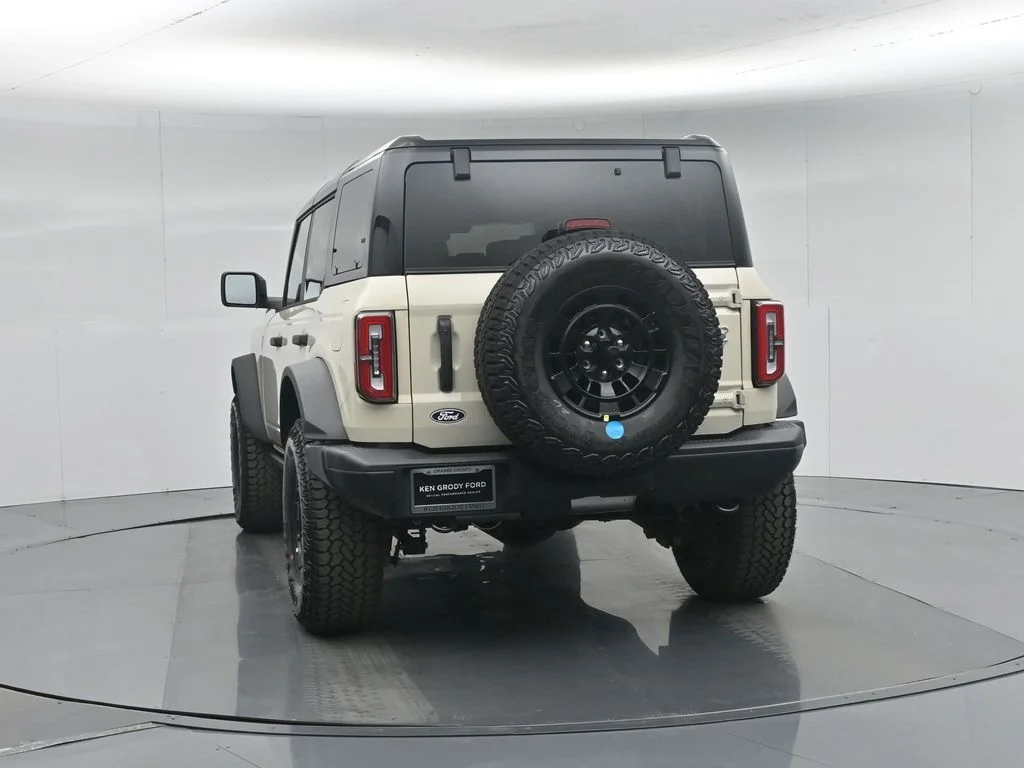 New 2026 Desert Sand Ford Badlands image 27