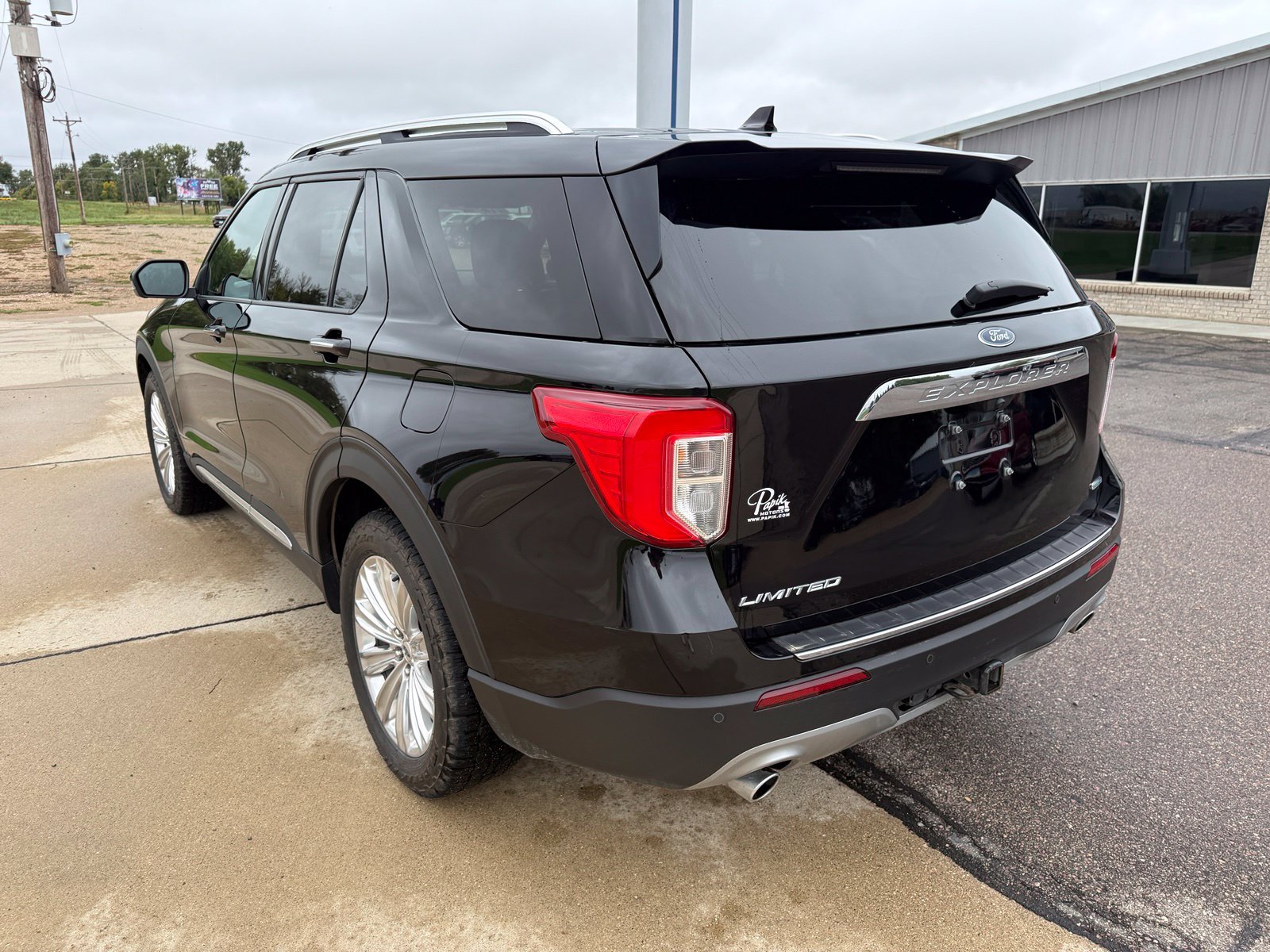 Certified Used 2020 Black Metallic Ford Limited image 5