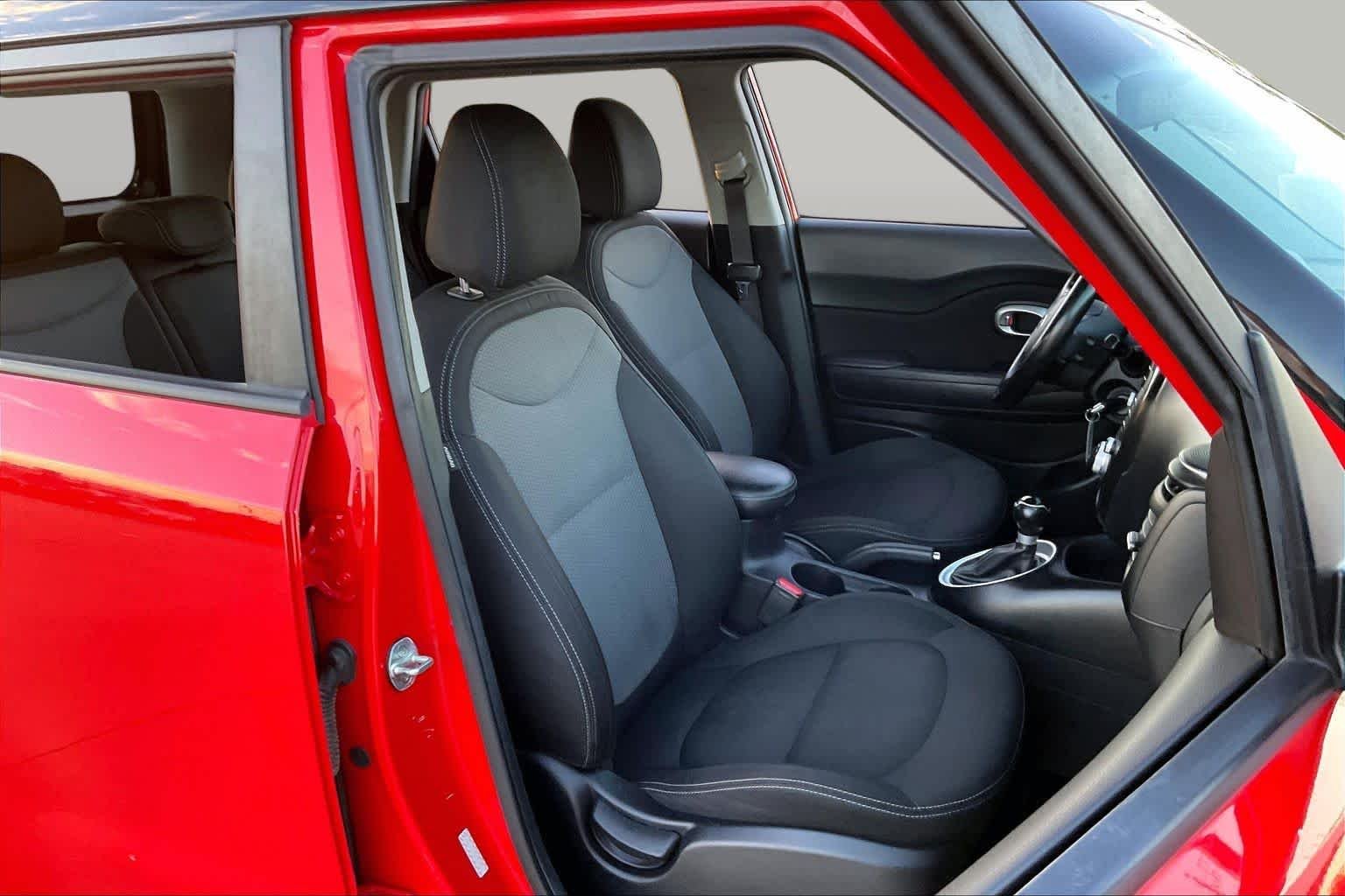 Used 2018 Inferno Red w/Black Roof Kia + image 8