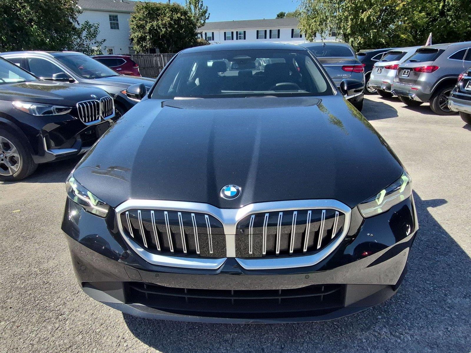Used 2026 Black Sapphire Metallic BMW 530i image 8