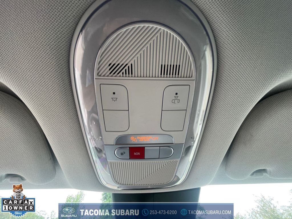 Used 2024 White Hyundai SEL image 25