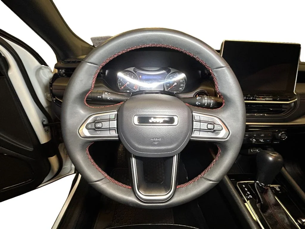 Used 2025 Bright White Jeep Trailhawk image 12