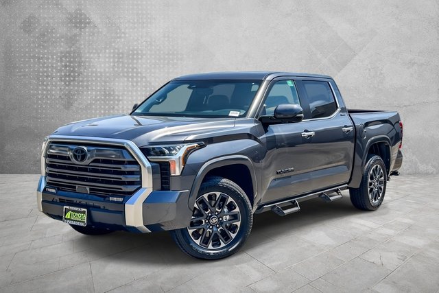 Tundra 英語 New 2026 Toyota Tundra SR5 Crew Cab Pickup in Pasadena #T261296