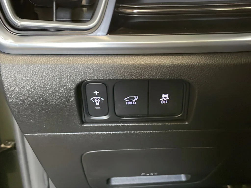 Certified Used 2025 Green Kia X-Line SX Prestige image 28
