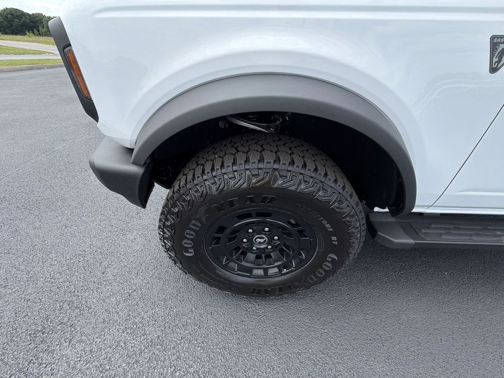 New 2026 Oxford White Ford Base image 16