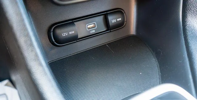 Used 2022 Gray Kia LX image 31
