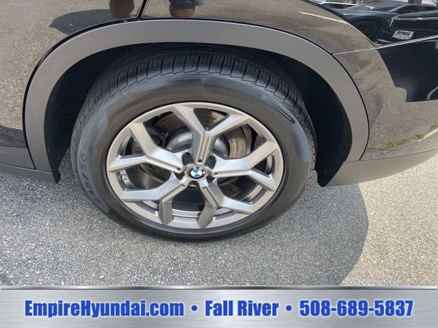 Used 2021 Jet Black BMW xDrive30i image 14