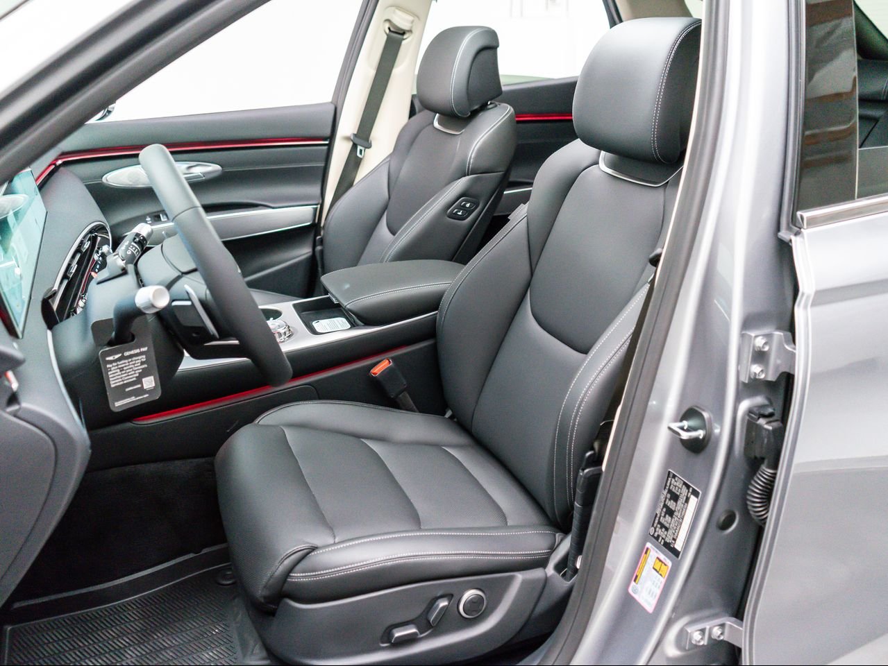 New 2026 Savile Silver Genesis 2.5T SELECT image 18