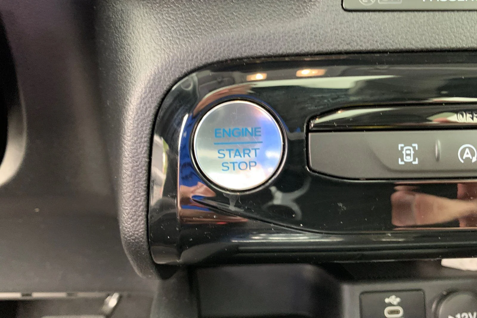Used 2024 Black Ford Active image 28