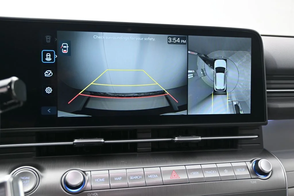 Used 2026 White Hyundai Limited image 25