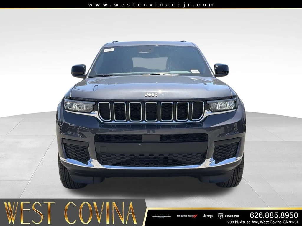 New 2026 Baltic Gray Metallic Clear-Coat Exterior Paint Jeep Laredo image 3