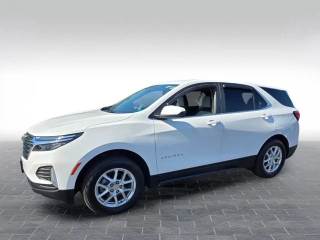 Used 2023 Summit White Chevrolet LT image 3