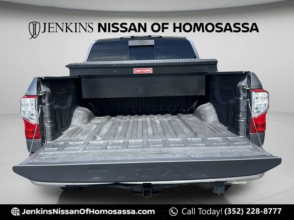 Used 2019 Gray Nissan SV image 21