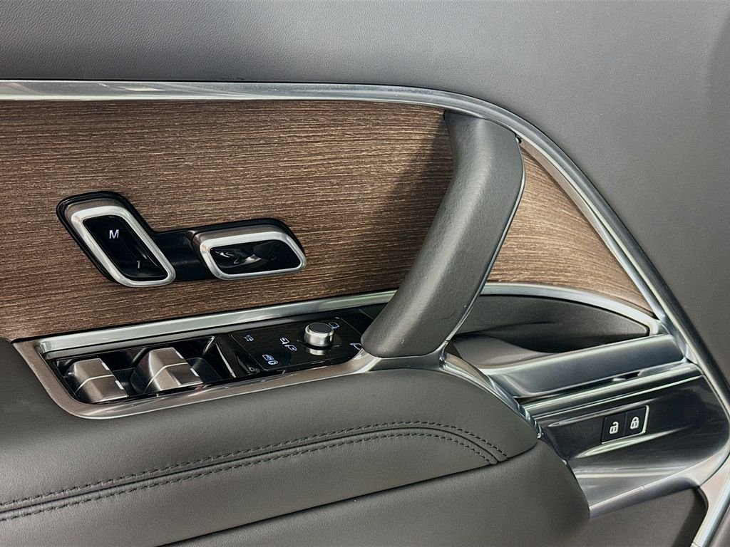 Certified Used 2025 Black Land Rover Autobiography image 19