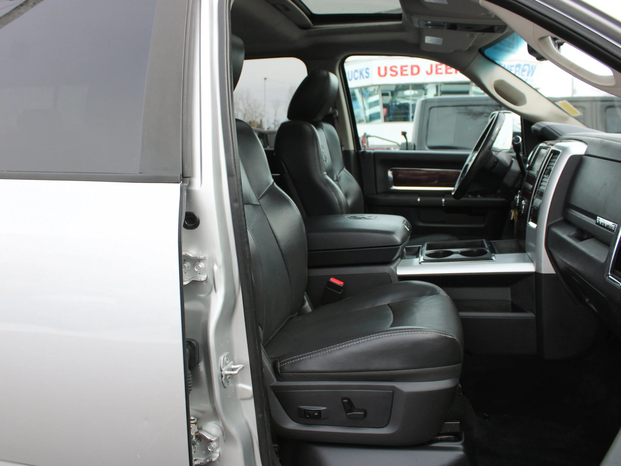 Used 2012 Silver RAM Laramie * Mechanic Special | Cummins | Heated Leather Seats | Canopy | Navigation image 19