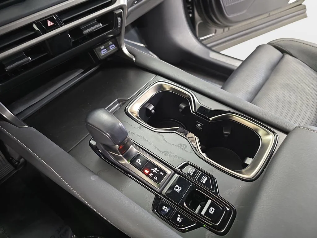 2024 Lexus RX PHEV 450h+ - Photo 25