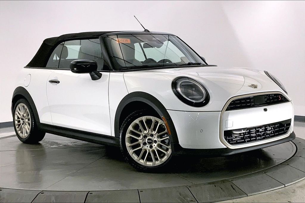 2026 MINI Convertible Cooper S's photo