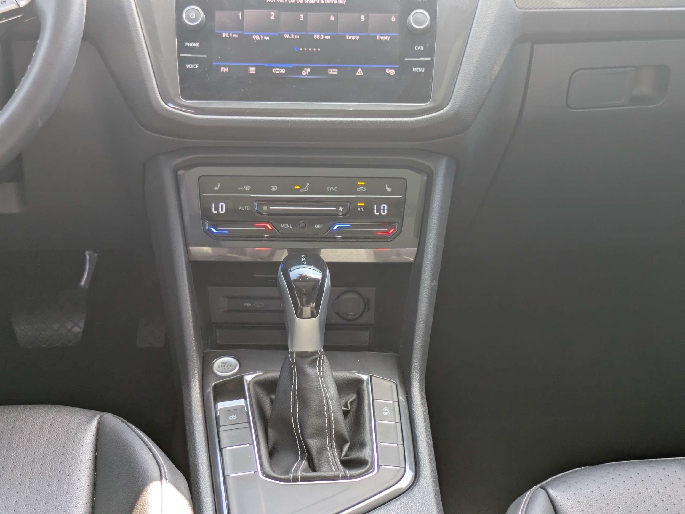 Used 2024 Gray Volkswagen 2.0T SE image 16