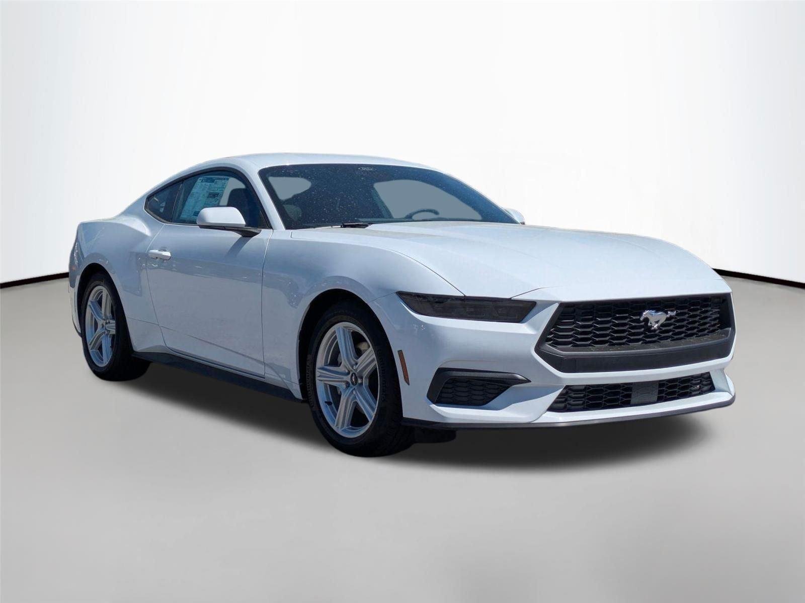 New 2026 Oxford White Ford EcoBoost® Fastback image 3