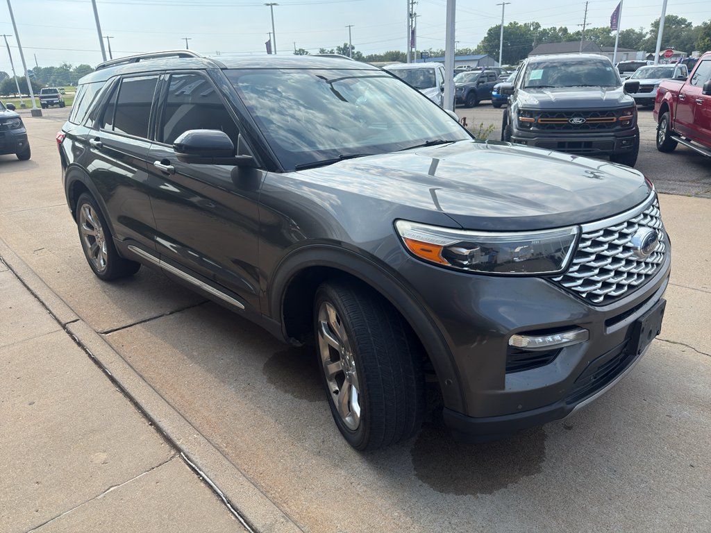Used 2020 Magnetic Metallic Ford Platinum image 4
